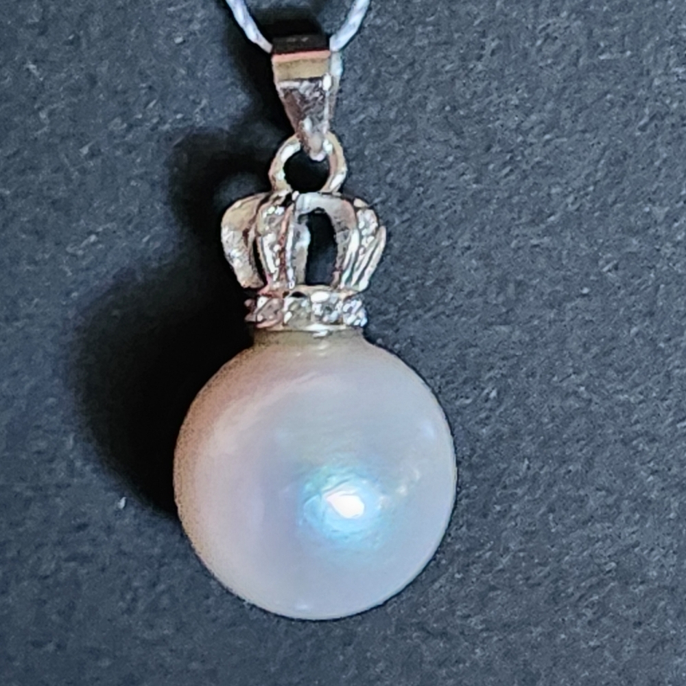 Freshwater Pearl Pendant in Silver S925